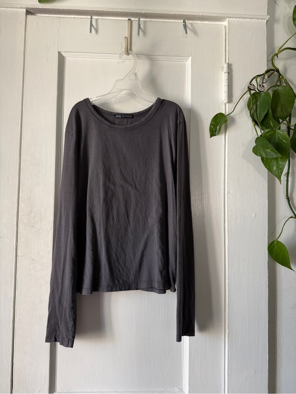 Zara Long Sleeve Tee in Charcoal size M